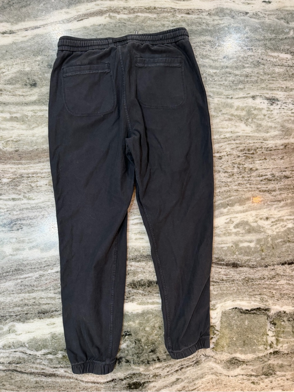 Athleta Farallon Jogger Black Drawstring Jogger Pants
Size 6 - Picture 7 of 8
